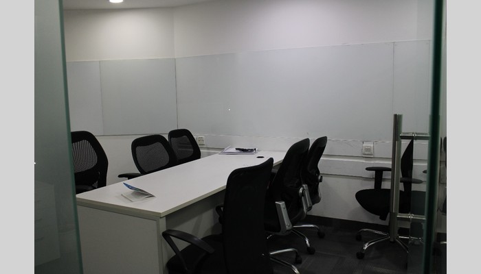 The Work Lounge full photo 4