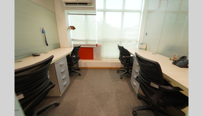 Re Office full photo 9