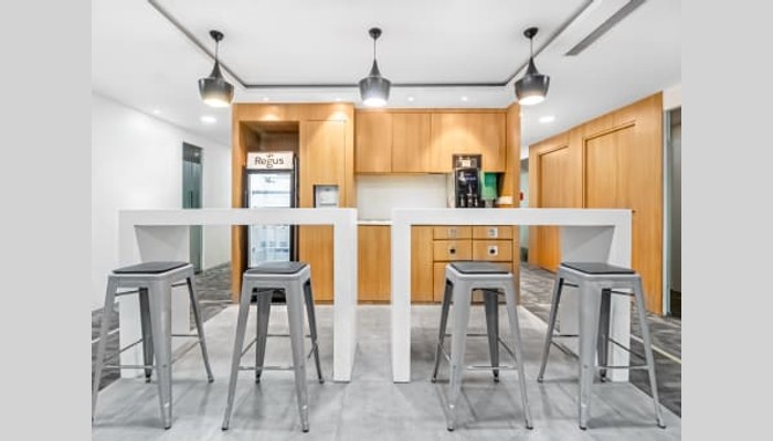 Regus full photo 4