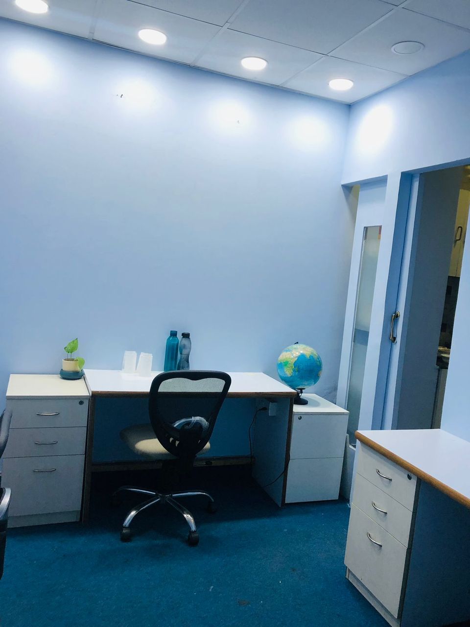 StartUp offices full photo 8