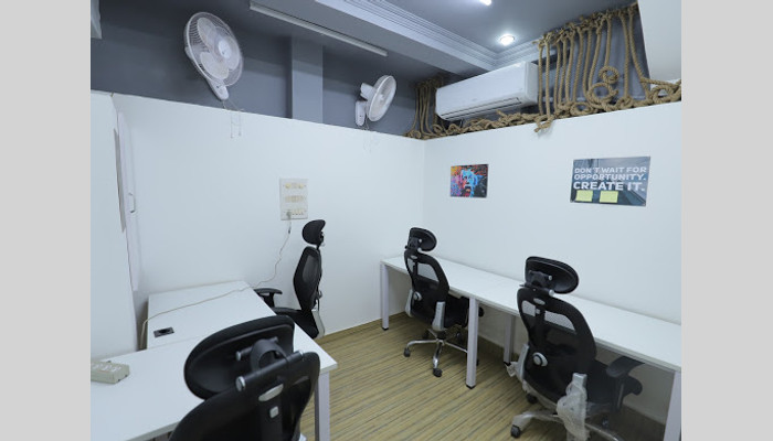 Brainy Colony full photo 5