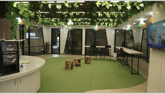 KOENIG Solutions full photo 6
