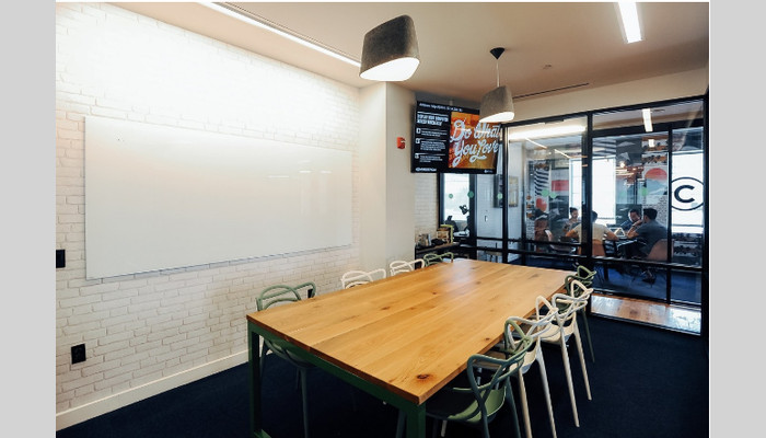 WeWork - Platina Tower full photo 6