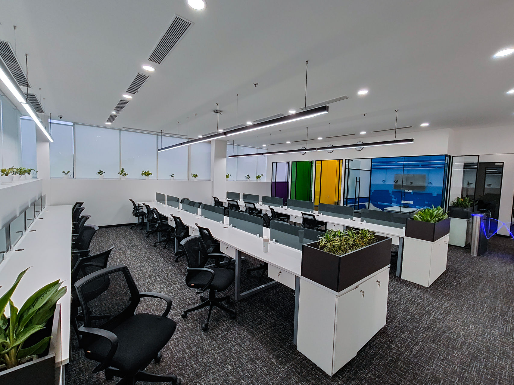 AIHP Palms Managed Office Space full photo 9