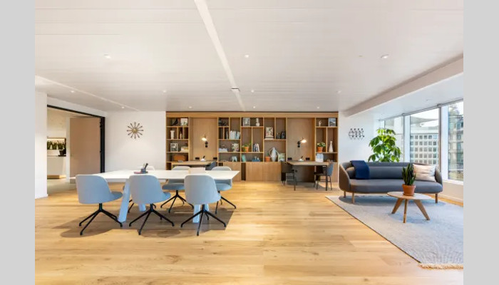 Regus full photo 4