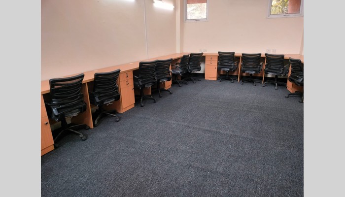 Plus One Lab full photo 2