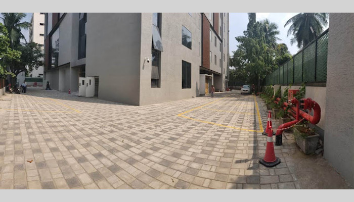 Executive Centre full photo 8