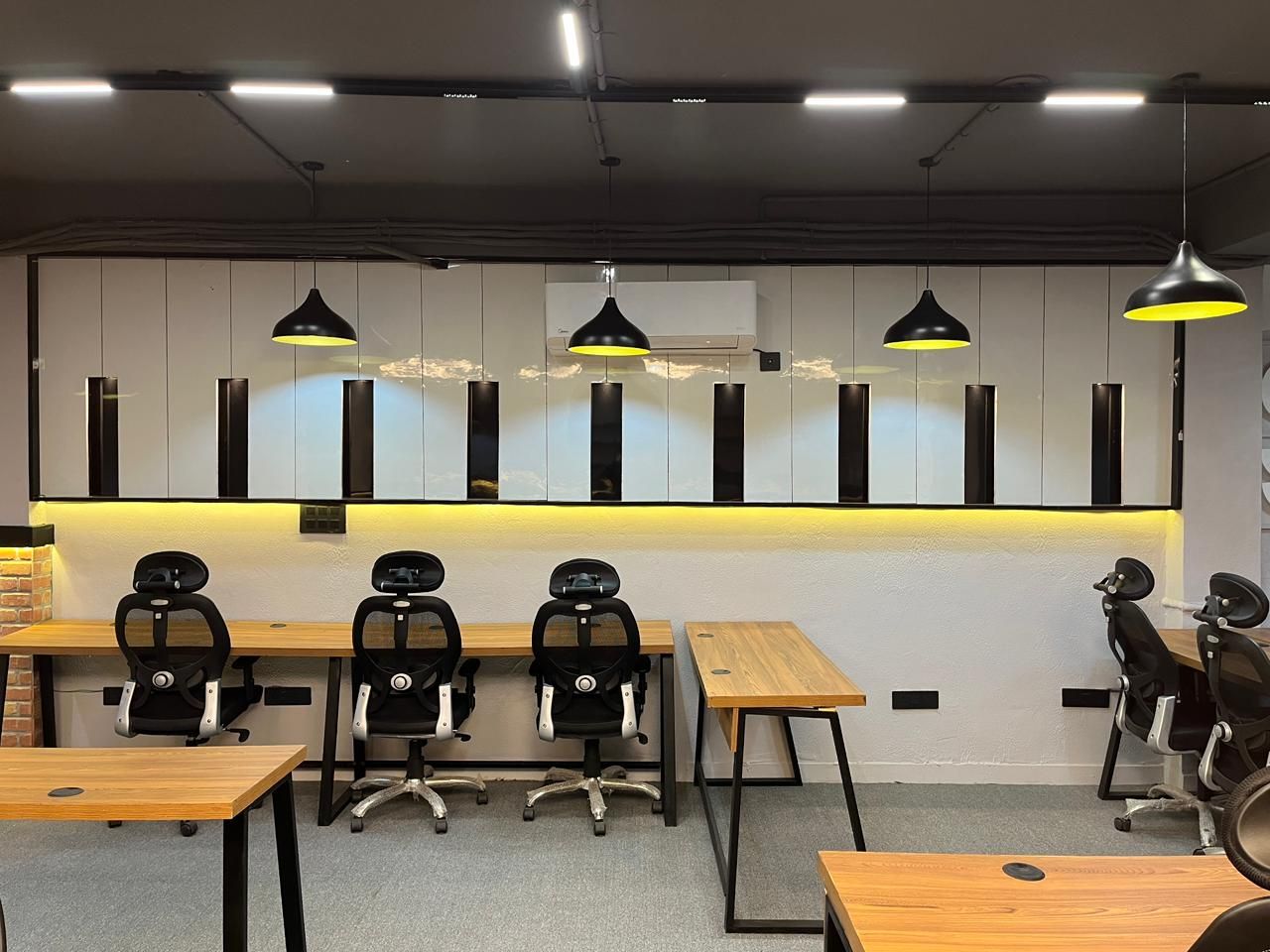 The Bright Vibes Coworking