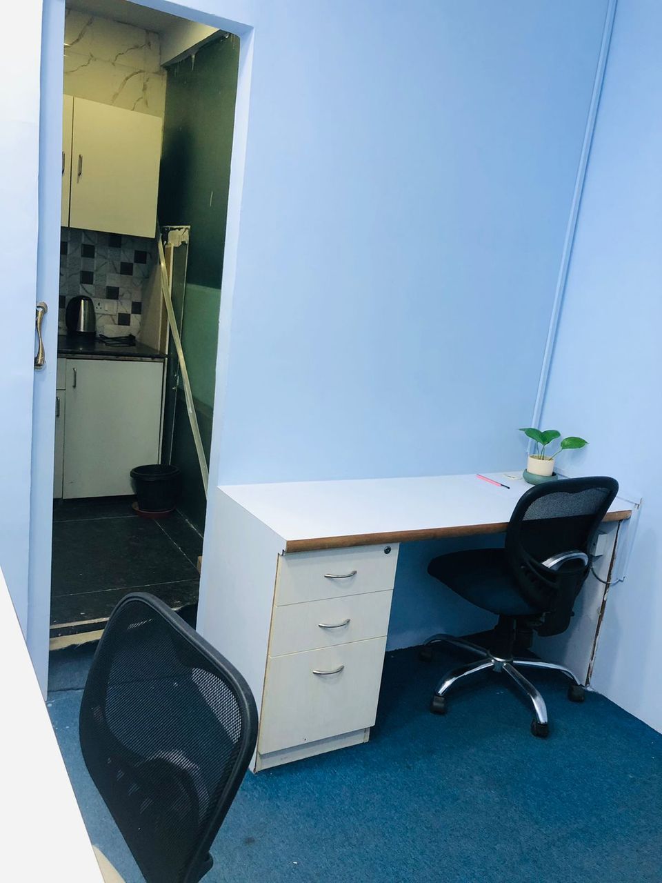 StartUp offices full photo 9