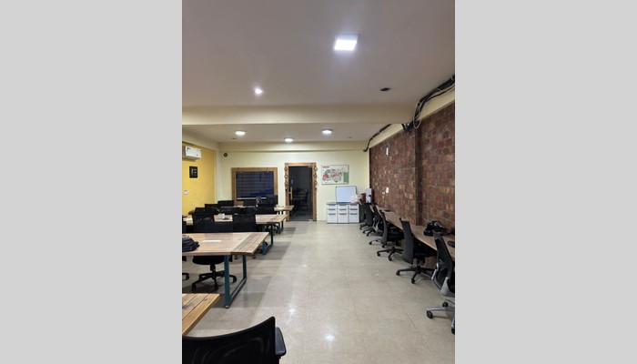 Plus One Lab full photo 7