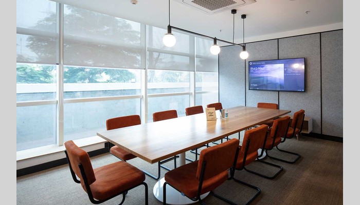 WeWork - Blue One Square full photo 8