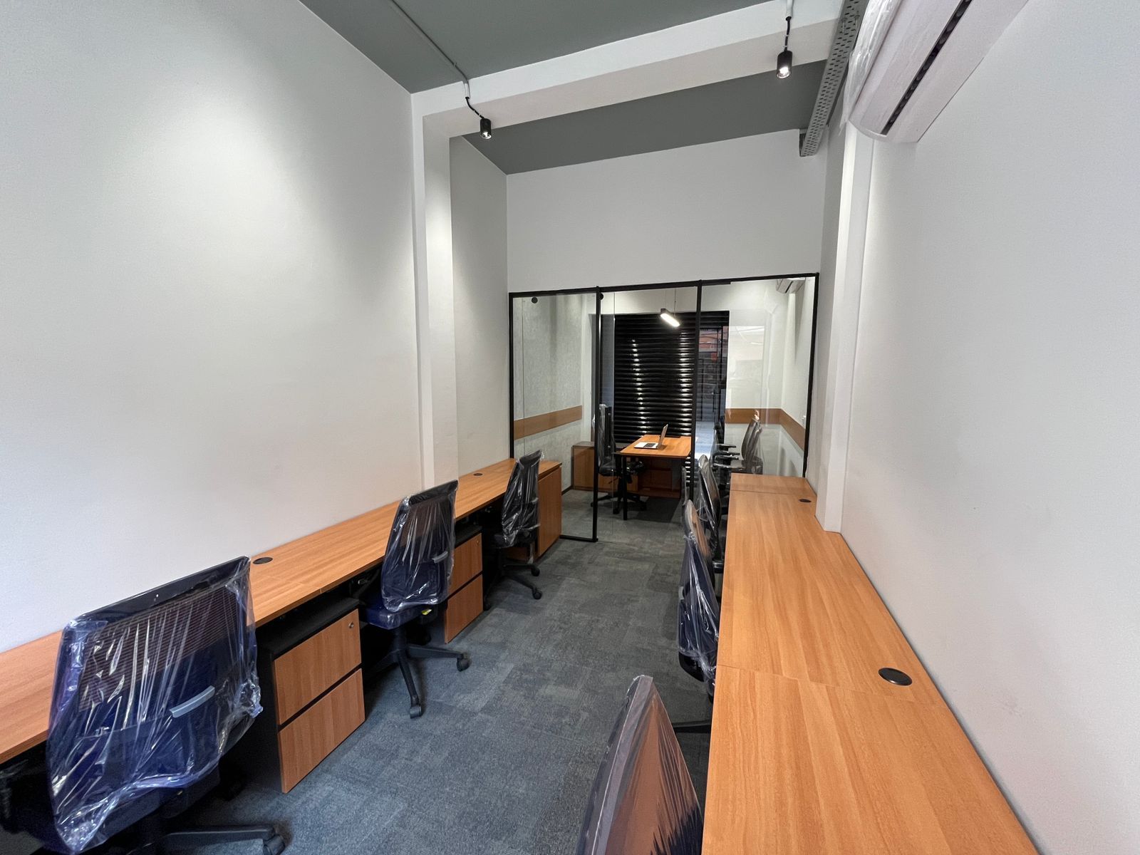 JustOfiz Workspace full photo 7