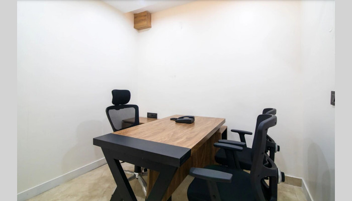 Adicent Spaces full photo 8