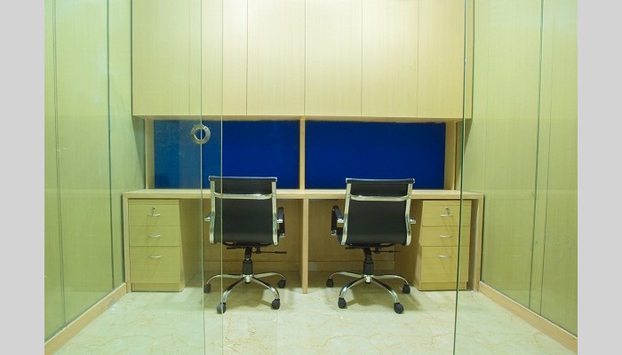 Hub and Oak full photo 2