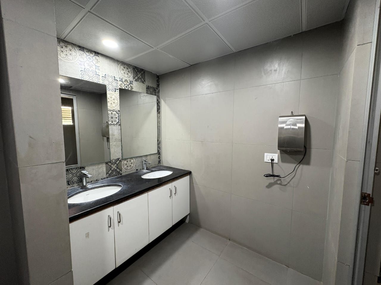 Workzen Business Centre Private Limited full photo 3