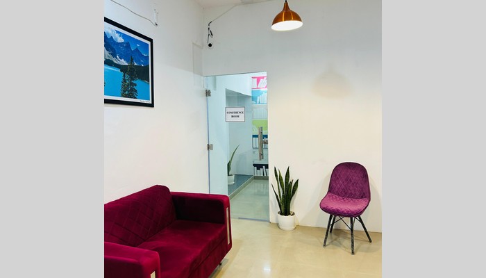 Purple Coworking full photo 4