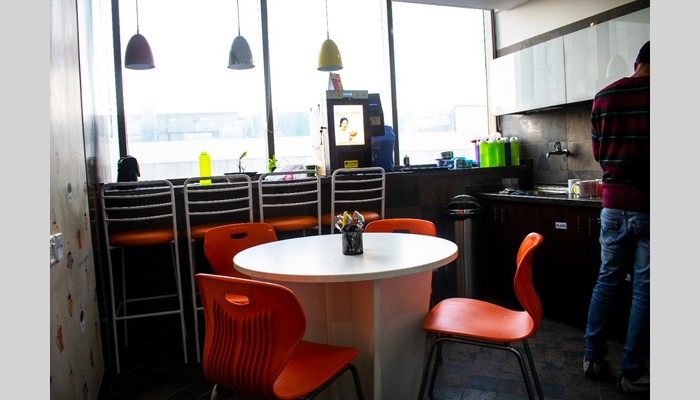 Re Office full photo 3