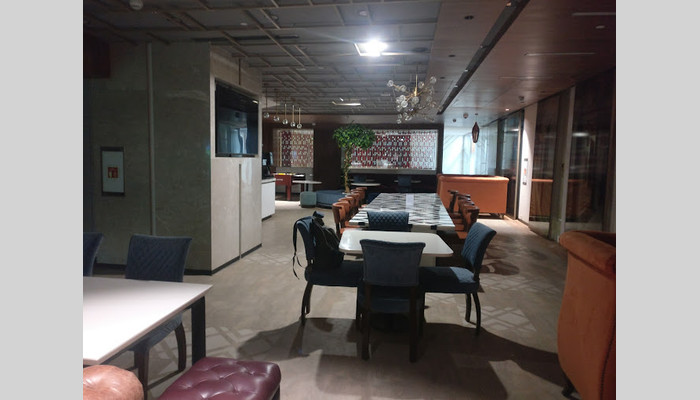 Executive Centre full photo 6