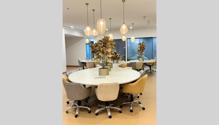 Work Club By Space Creattors Heights full photo 3