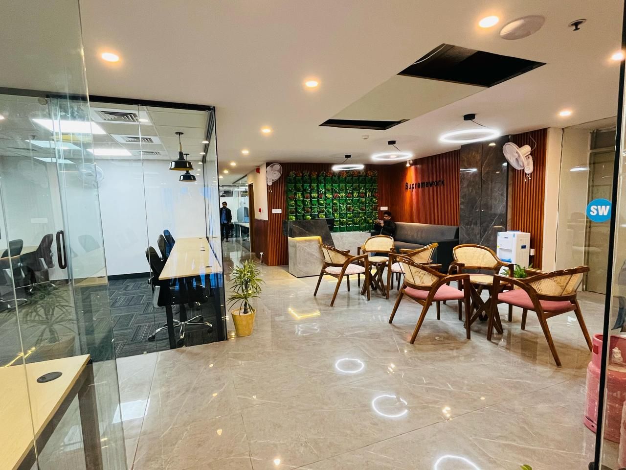 Supremework Coworking full photo 3