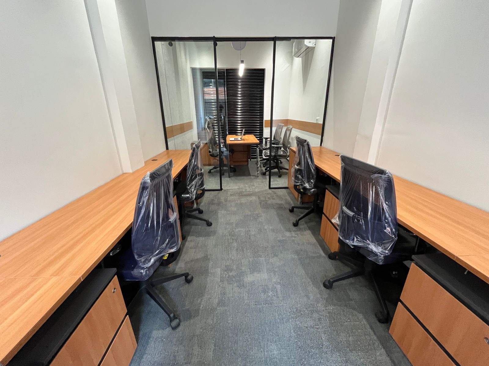 JustOfiz Workspace full photo 6