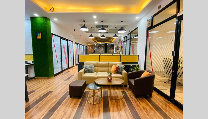 Business Foster full photo 3