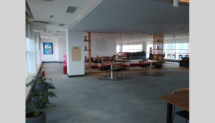 WeWork - Blue One Square full photo 6