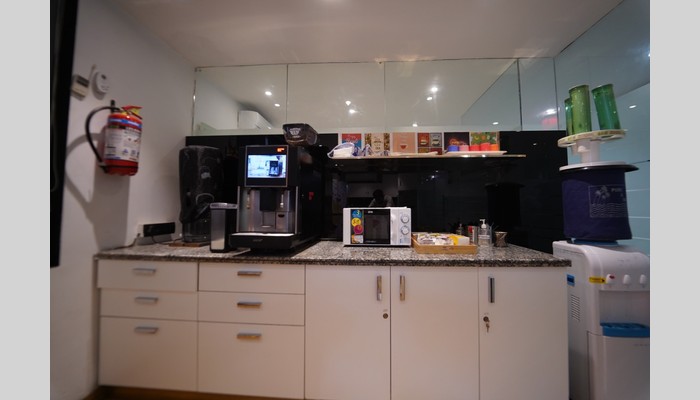 Re Office full photo 5